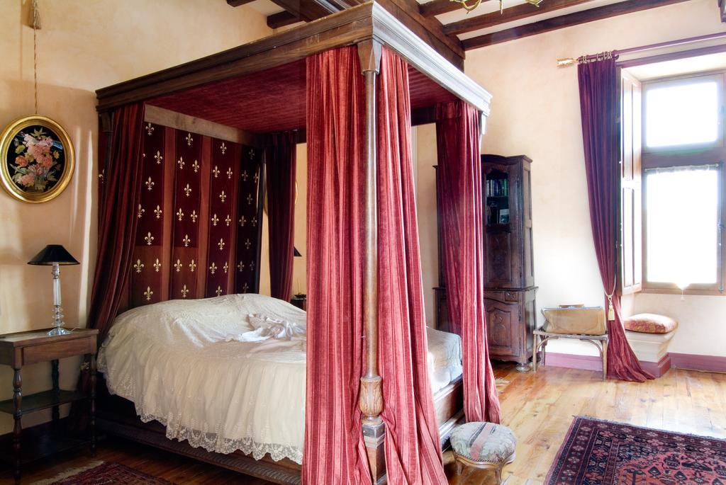 Chateau De La Roche Martel Bed and Breakfast Roiffé Camera foto